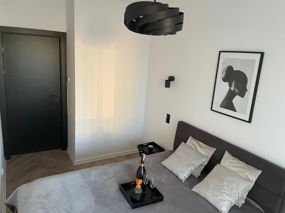 Smart Central Stay 2, Rynek, Sienkiewicza 24-Hour Check-In Zameldowanie Calodobowe Kielce Ngoại thất bức ảnh