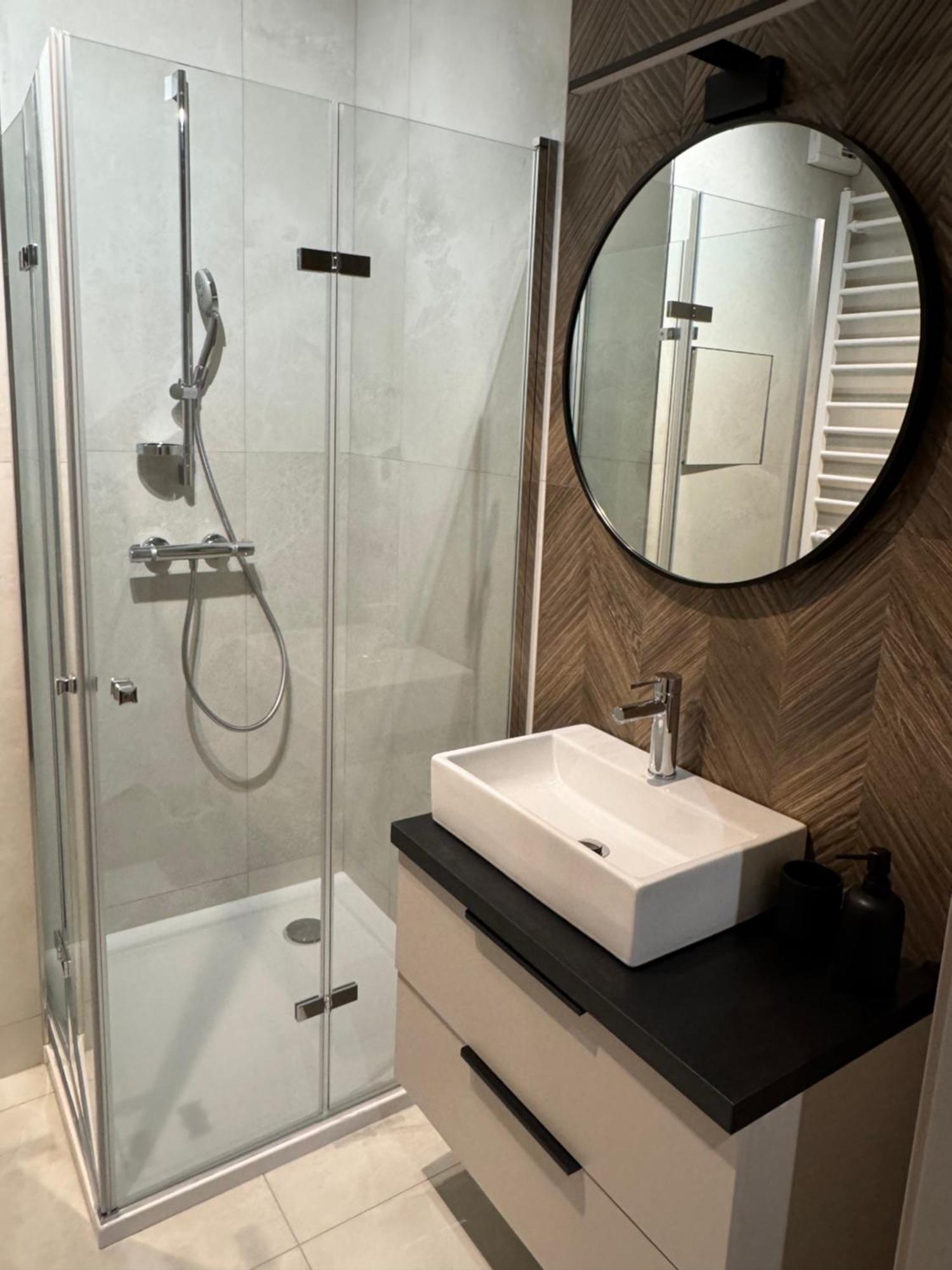 Smart Central Stay 2, Rynek, Sienkiewicza 24-Hour Check-In Zameldowanie Calodobowe Kielce Ngoại thất bức ảnh